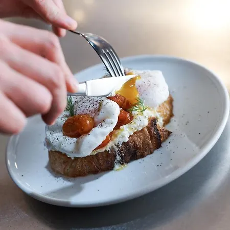 Neu Residences Smart 4*