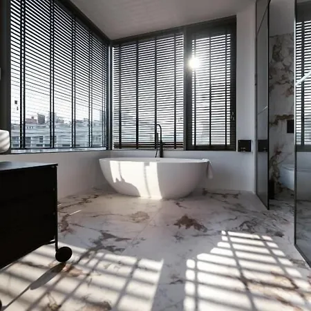 Neu Residences Smart Aparthotel 4*