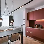 Aparthotel Neu Residences Smart 4*