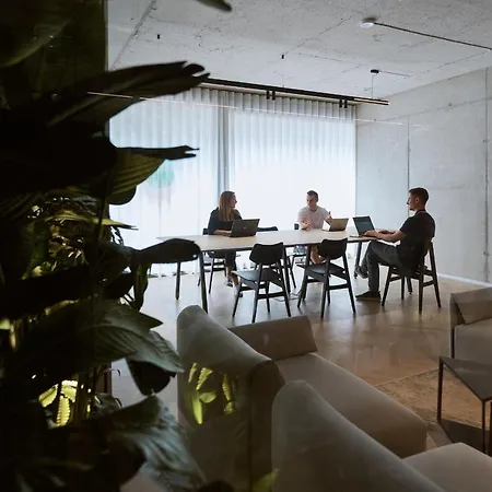 Neu Residences Smart 4*