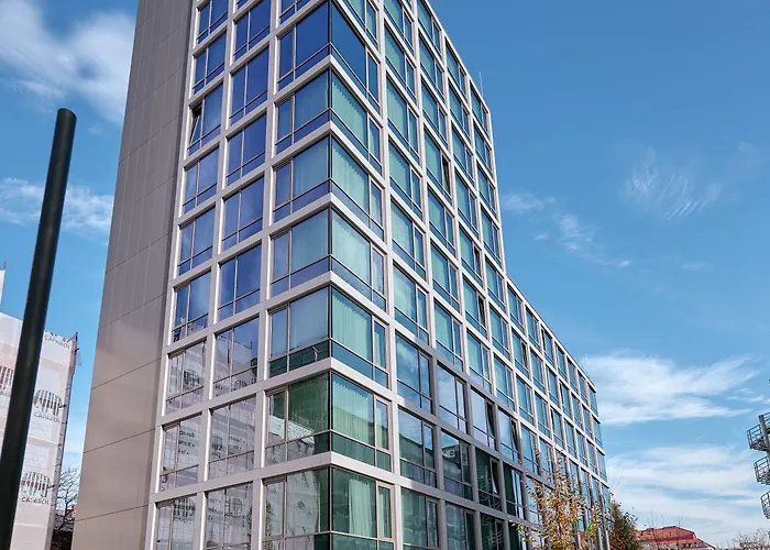 Hotel apartamentowy Neu Residences Smart