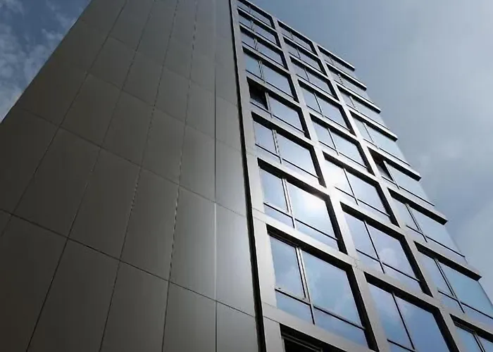 Neu Residences Smart Lägenhetshotell Ljubljana