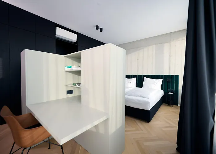 Hotel apartamentowy Neu Residences Smart 4*