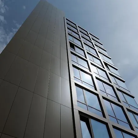 Neu Residences Smart Апарт-отель Любляна